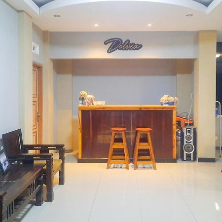 Delvia Bromo Homestay Mitra Reddoorz 岩望 外观 照片