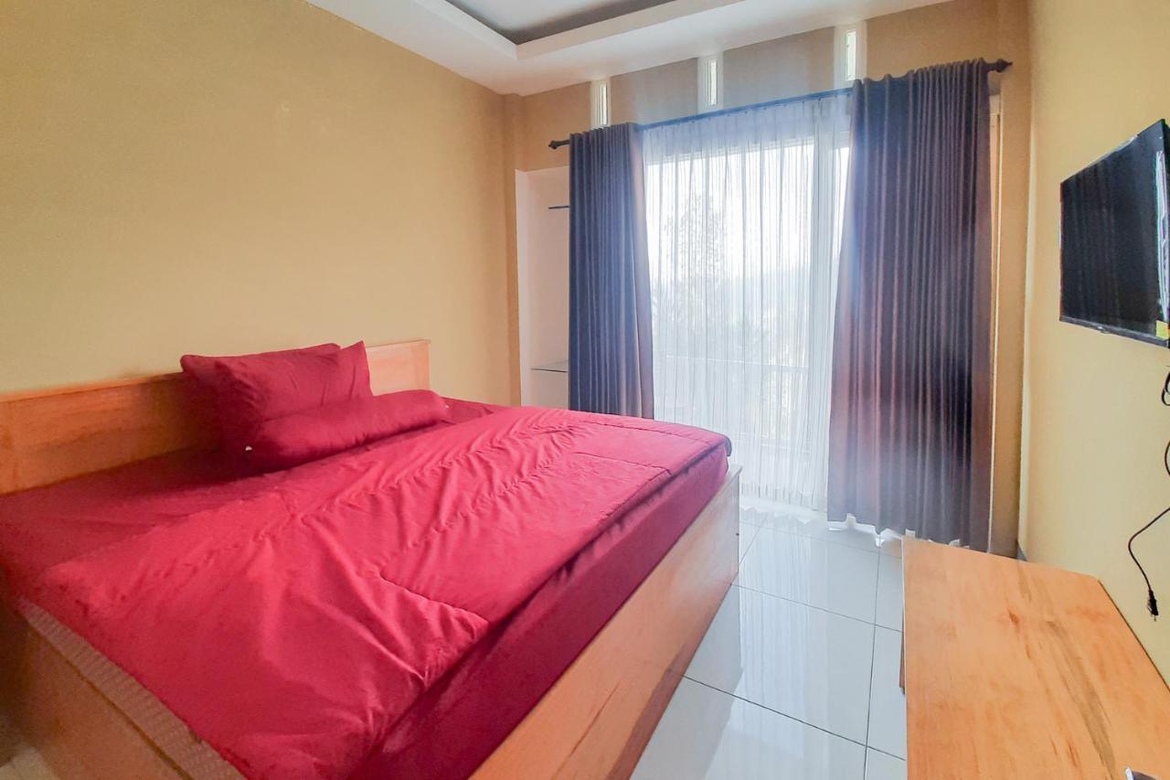 Delvia Bromo Homestay Mitra Reddoorz 岩望 外观 照片
